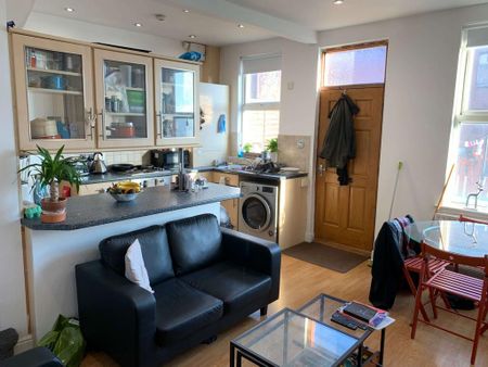 4 bedroom house to rent - Photo 3