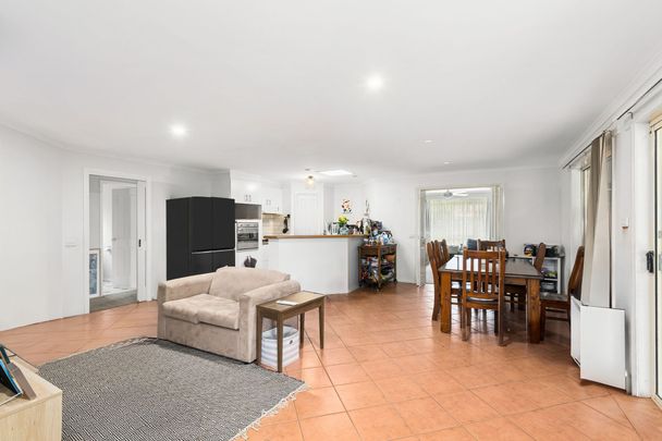 Quiet Cul-de-Sac - Close to Amenities - Perfect Family Living - Photo 1