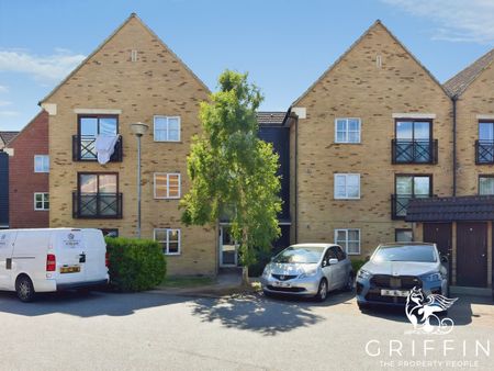 Fleming Road, Chafford Hundred, Grays, RM16 - Photo 3
