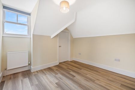 2 Bed Flat, Beaconsfield Villas, BN1 - Photo 4