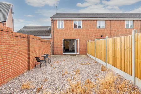 3 bed end of terrace house to rent in Humber Road, Coventry, CV3 - Photo 3