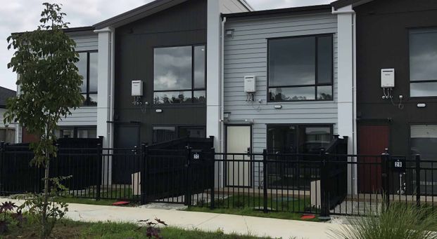 Easy living 2 Bedroom Town house in Huapai - Photo 1