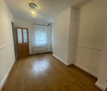 Terraced House to rent on - Photo 4