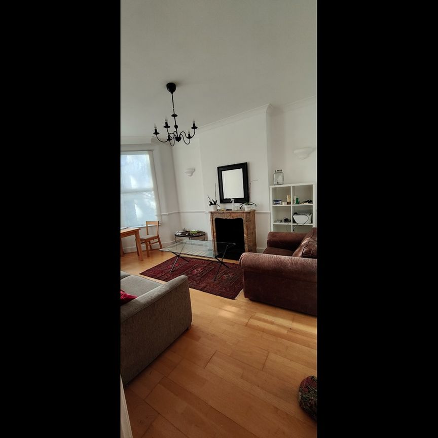 2 Bed Flat, Kensal Green, NW10 - Photo 1