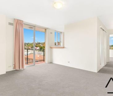 North Facing One Bedroom Apartment - Photo 1