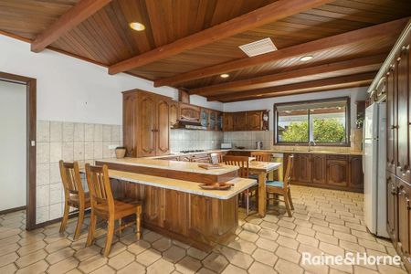 Stunning Family Home in St Albans - Photo 5