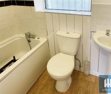 Lowergate, Huddersfield, HD3 - Photo 6