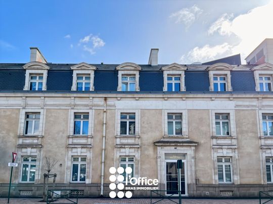 Location Appartement 2 pièces 46m² LES SABLES D OLONNE 85100 - Photo 1