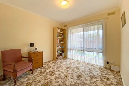 Comfortable Living - Photo 3