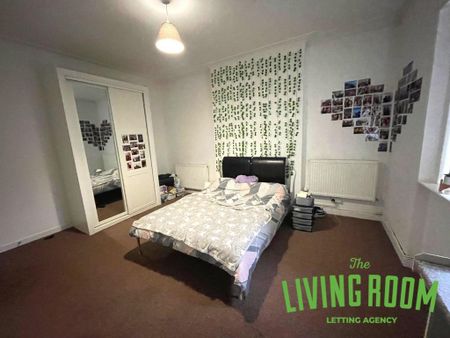 4 bedroom house to rent - Photo 3