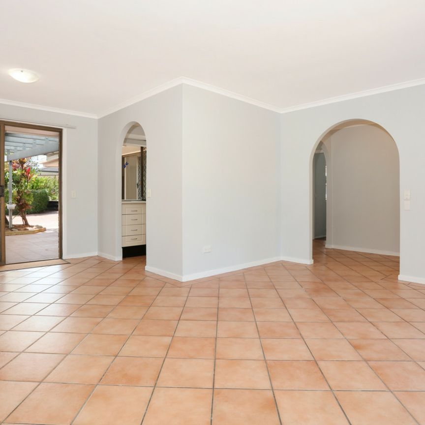 Renovated 3-Bed Home with Large Workshop & Outdoor Living! - Photo 1