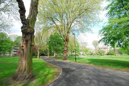 2 bedroom flat to rent - Photo 3