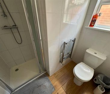 9 bedroom detached house to rent - Photo 4