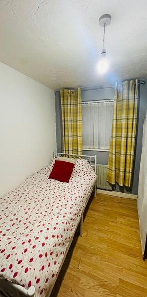 Room in a Shared House, Prince Of Wales Road, S2 - Photo 2