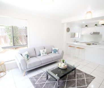 RENOVATED AND FULLY FURNISHED SPACIOUS TOWNHOUSE WITH VIEWS IN THE ... - Photo 6