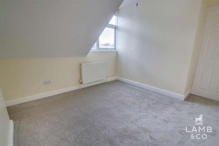 High Street, Harwich, CO12 - Photo 4