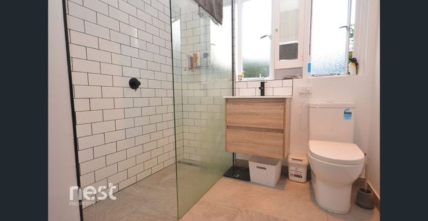 Cozy and Stylish 2-Bedroom Furnished Unit for Rent in Dynnyrne - Photo 1