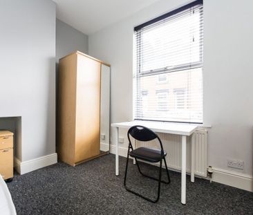 Welton Place, Hyde Park, Leeds - Photo 5