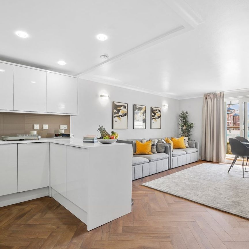 1 Bed Flat, Admiral Walk, W9 - Photo 1