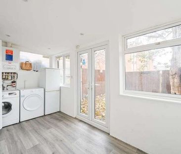 Bury Road, Wood Green, N22 - Photo 2