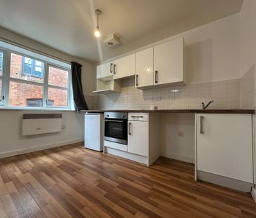 Studio to rent - Photo 2