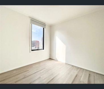 3/15 Queens Road, Melbourne, Vic 3004 - Photo 6