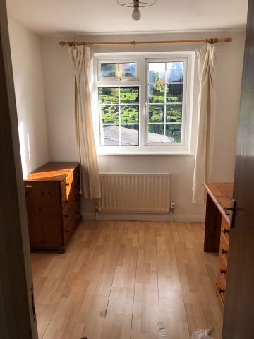 3 Bed Semi-Detached House, Crawley Green Road, LU2 - Photo 4