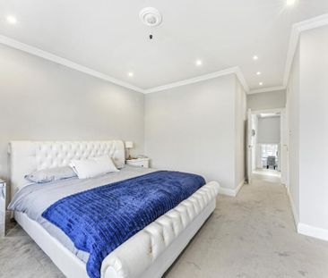 3 bedroom flat to rent - Photo 6