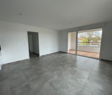 EAUNES / Location Appartement 64 m² - Photo 2