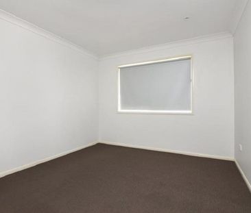 Spacious Unit Close to CBD, Parks and Cafes - Photo 4