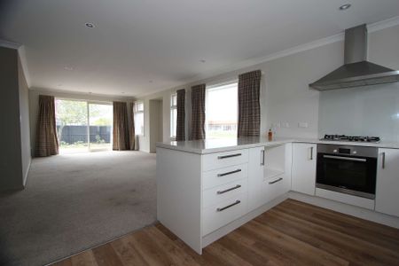 Three Bedrooms in West Melton - Photo 2