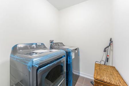 For Lease - 120 Velvet Way, Thorold, Ontario - Photo 4