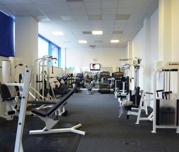 2 bedroom flat to rent - Photo 6