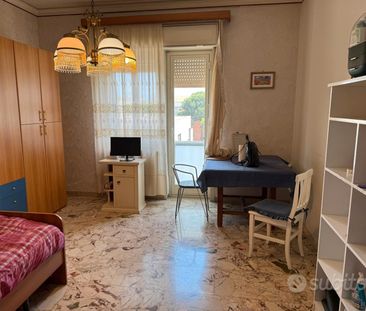 Posto letto in stanza singola per studentessa - Photo 1