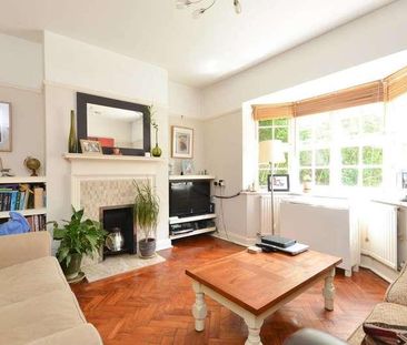 Midholm Close, Golders Green, NW11 - Photo 2