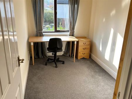 2 bedroom semi-detached house to rent - Photo 3