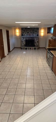 For Lease - 105 Hart Avenue Unit# Lower Unit, Toronto, Ontario - Photo 3