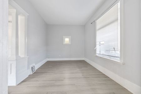 For Lease - 633 Hamilton Road, London East, Ontario - Photo 2