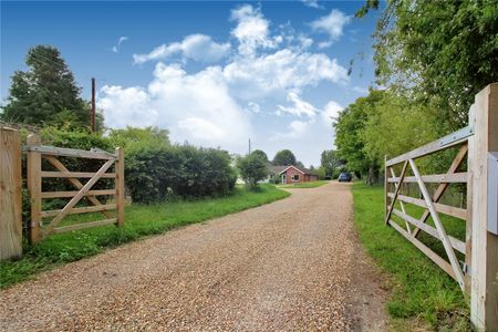 Blackwater Lane, Great Witchingham, Norwich, Norfolk, NR9 - Photo 2