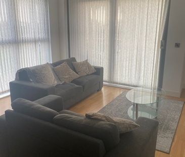 2 Bed Flat, Malta Street, M4 - Photo 1