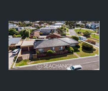 14 Troon Avenue, Mornington, Vic 3931 - Photo 1