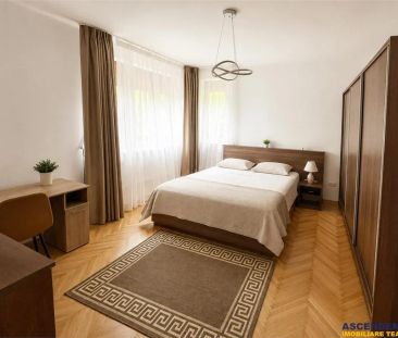 Pet friendly! Refugiu urban, regim vila, 2 camere, 65 mp+ 20mp gradina privata, regim vila, Dealul Cetatii, Brasov - Fotografie 3