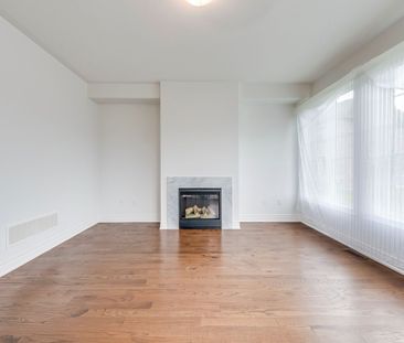 For Lease - 78 Tesla Crescent, East Gwillimbury, Ontario - Photo 1