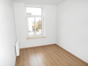 Schillerstr. 39, Wohnung 3 ~~~ Balkon, Einbauküche, Tageslichtbad mit Wanne und Dusche, Abstellraum, Abstellraum im Treppenhaus, Keller - Photo 1