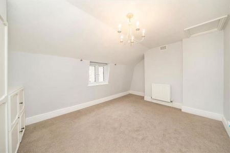 4 bedroom terraced house to rent - Photo 3