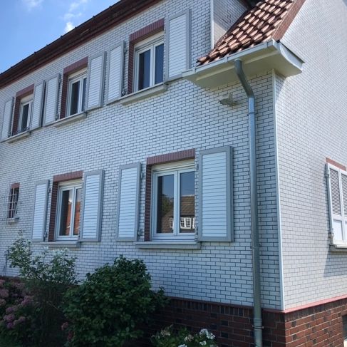 Es ist hergerichtet! Freistehendes Einfamilienhaus in Waldnähe mit Wohlfühlambiente - Photo 1