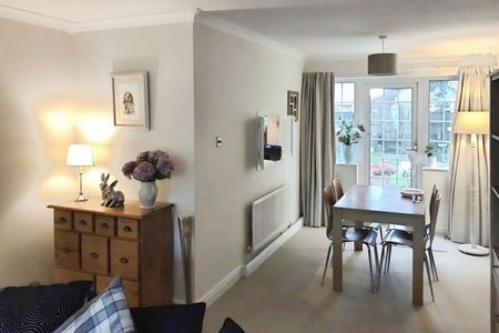 Millbrook Close - Photo 2