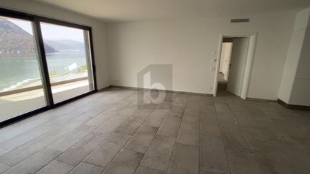 MODERNO, SPAZIOSO E SOLEGGIATA CON VISTA - Photo 3