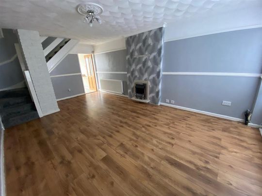 2 bedroom terraced house to rent - Photo 1