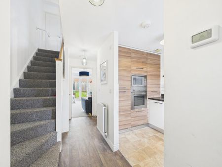 2 bedroom terraced house to rent - Photo 2